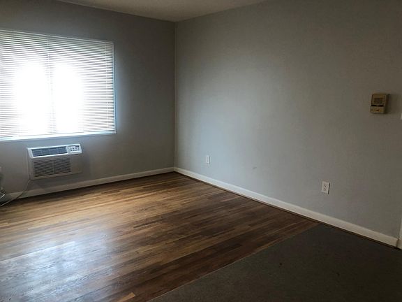 4th image of 2400 Langston Blvd APT 103
