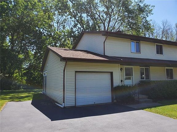 3rd image of 329 Willowbrooke Dr