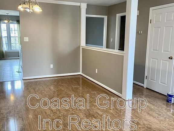5th image of 247 Windbrooke Ln #1