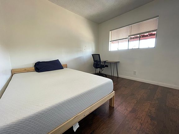 3rd image of 2729 Glassell St