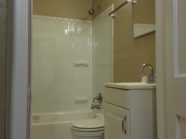 2528 Park St #1 — Photo 11