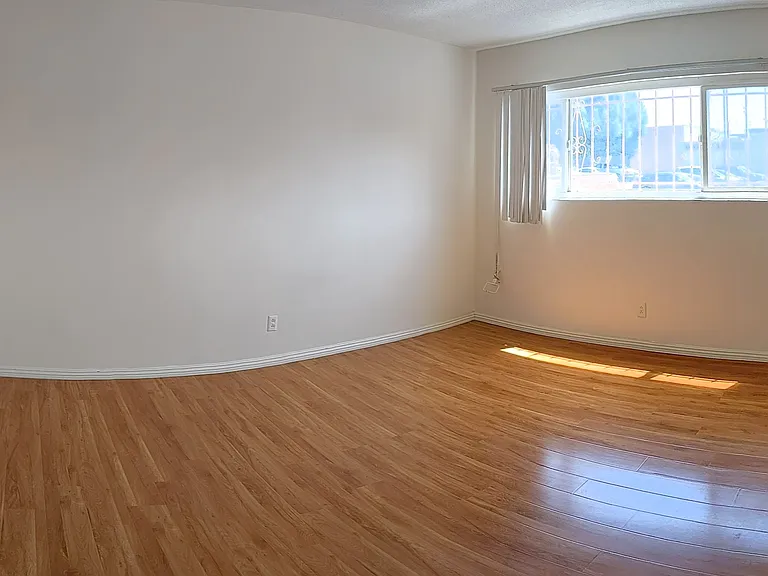 11512 Ohio Ave #3 — Photo 8