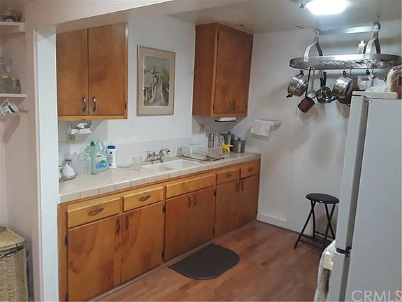 3rd image of 211 N Lindsay St