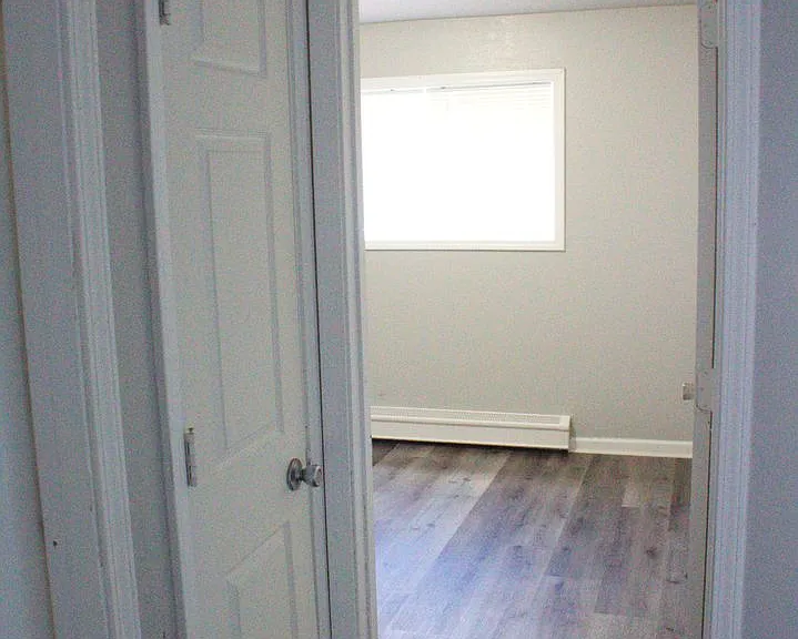 1418 W Mitchell St — Photo 5