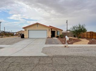 1361 Arctic Ave, Thermal, CA 92274