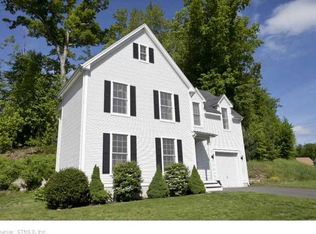 55 Village Ln, Collinsville, CT 06019