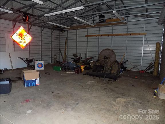 5th image of 419 Dallas Stanley Hwy