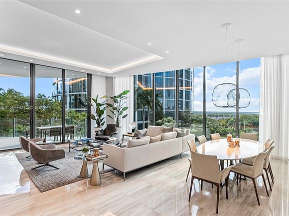 3rd image of 2821 S Bayshore Dr Unit 5A