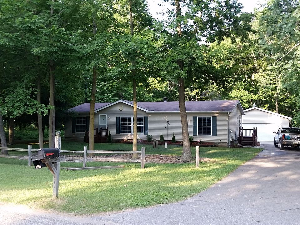 curbside view-10343 Hardwood