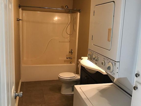 4th image of 16461 Highway 104 N APT A