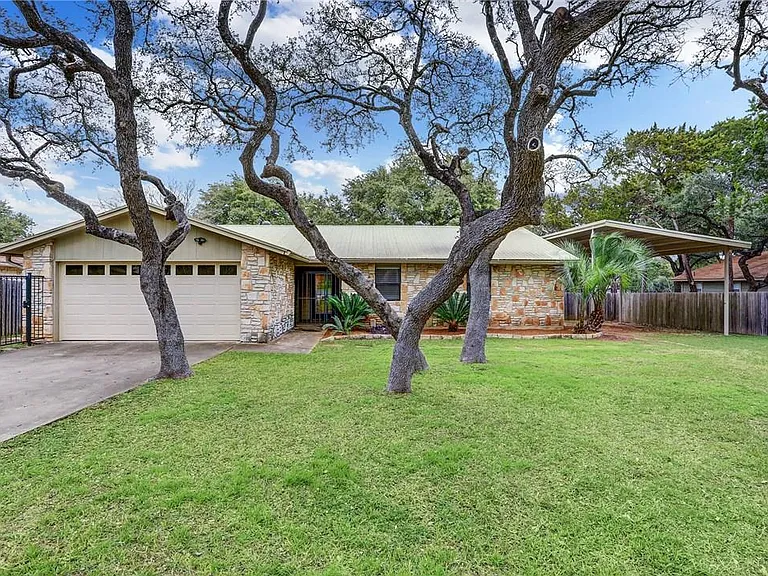 9822 Timber Ridge Pass — Photo 1