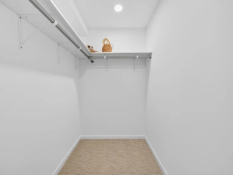 1515 Liona St #2002 — Photo 13
