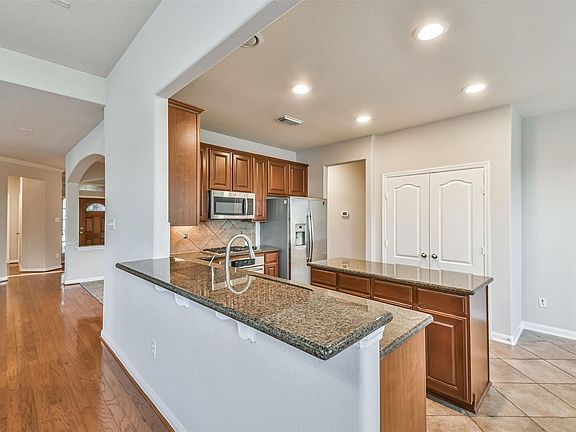 4th image of 9506 Gramond Hall Ct