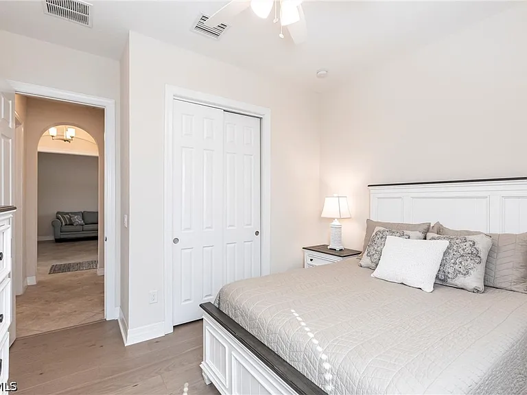 13730 Willow Haven Ct — Photo 34