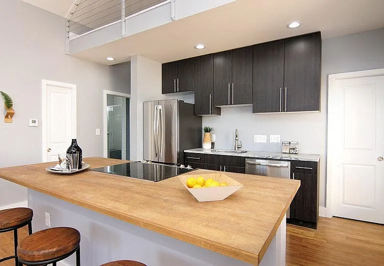 4540 Eastern Ave — Photo 3