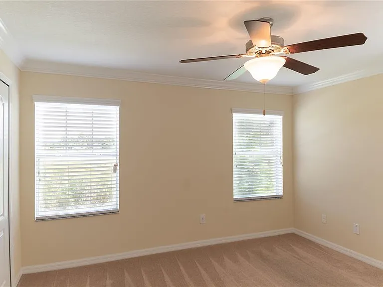 31235 Claridge Pl — Photo 16