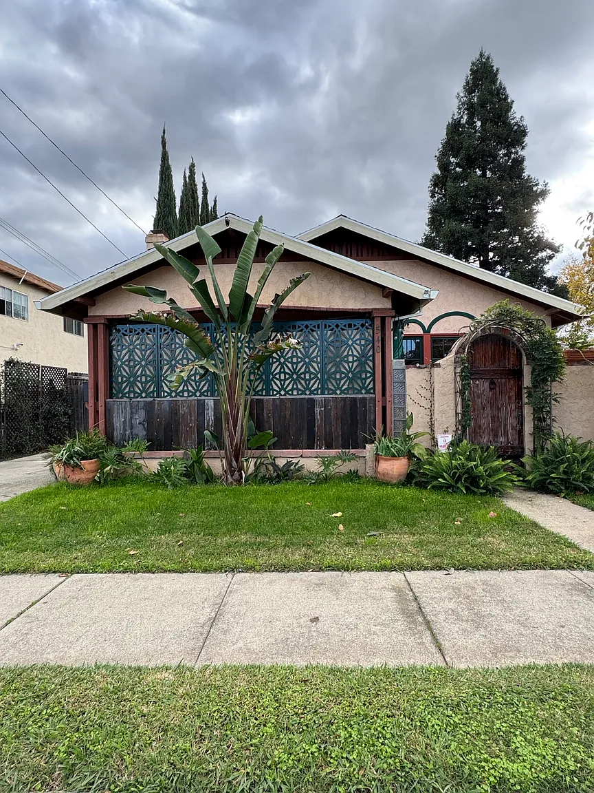 540 Forbes Ave #540 photo 1