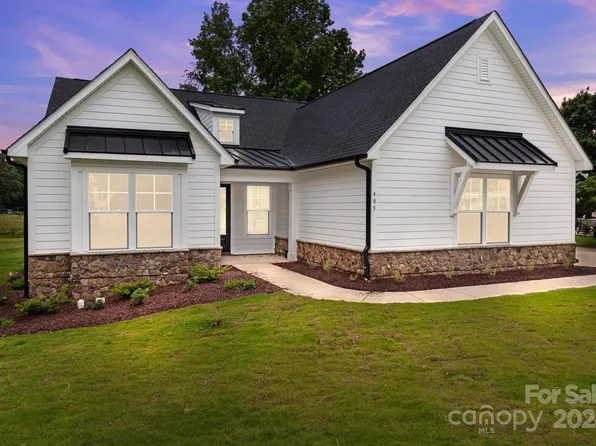 405 Doral Ct, Salisbury, NC 28144