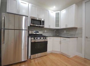 796 Cleveland St #3B, Brooklyn, NY 11208