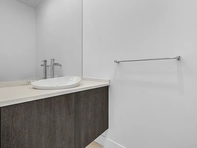 9516 Riverside Park Dr — Photo 25