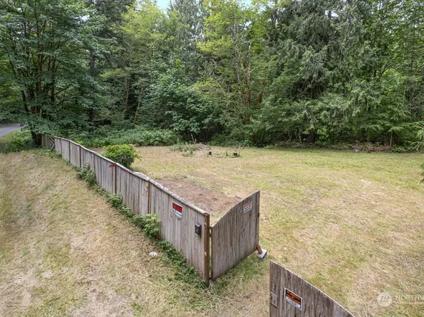 591 Lords Lake Loop, Quilcene, WA 98376