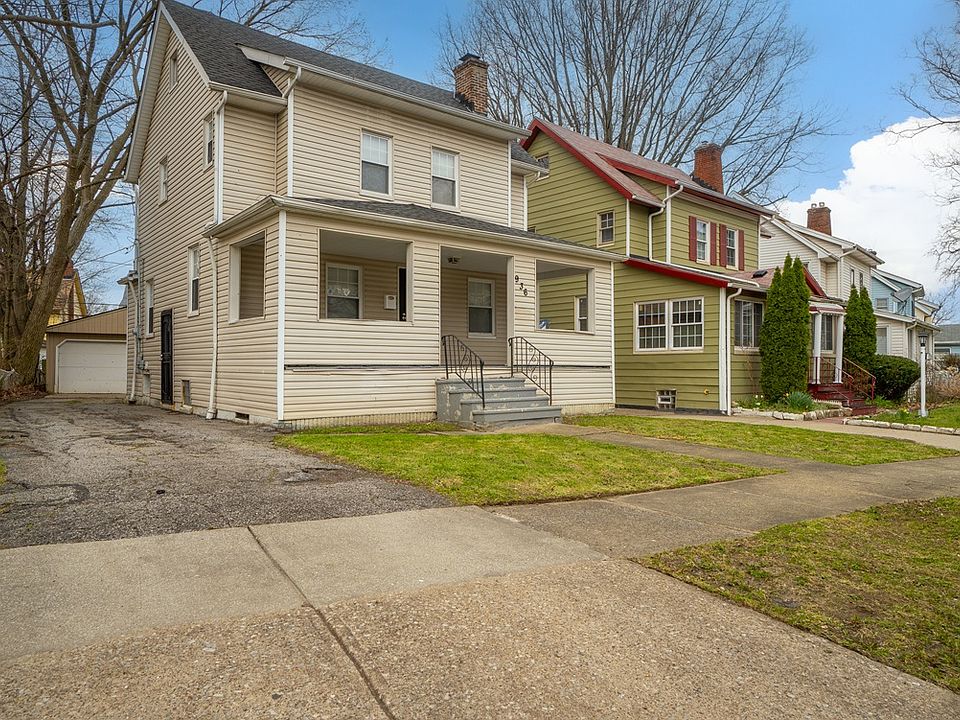 1st image of 936 Whitby Rd
