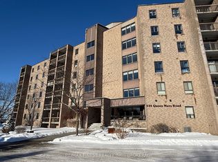 334 Queen Mary Rd #206, Kingston, ON K7M 7E7