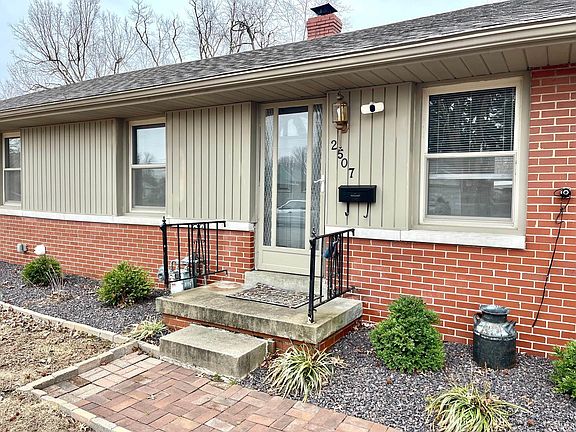 3rd image of 2507 Vogel Rd