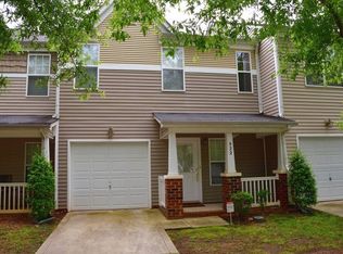 522 Doughton Ln, Charlotte, NC 28217