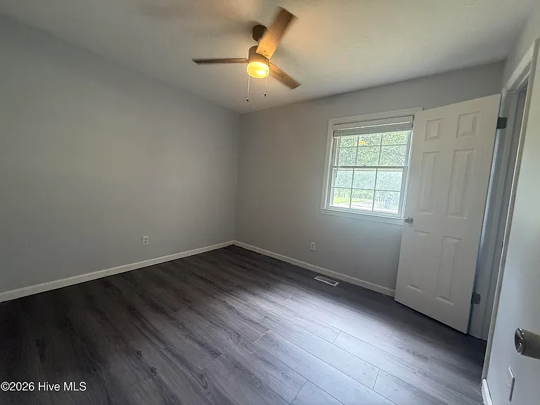 126 Woodland Dr — Photo 20