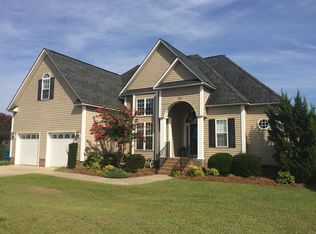 908 Willow Leaf Ct, Dunn, NC 28334