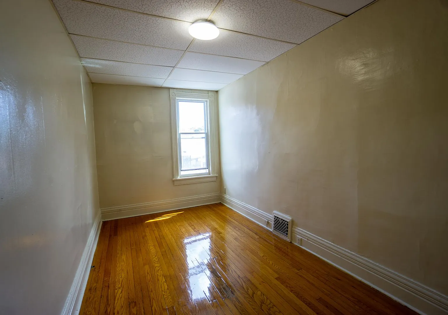 120 Dell Street - Available 8/1/27 - First Floor Apartment One Block From Shops & Eateries — Photo 3