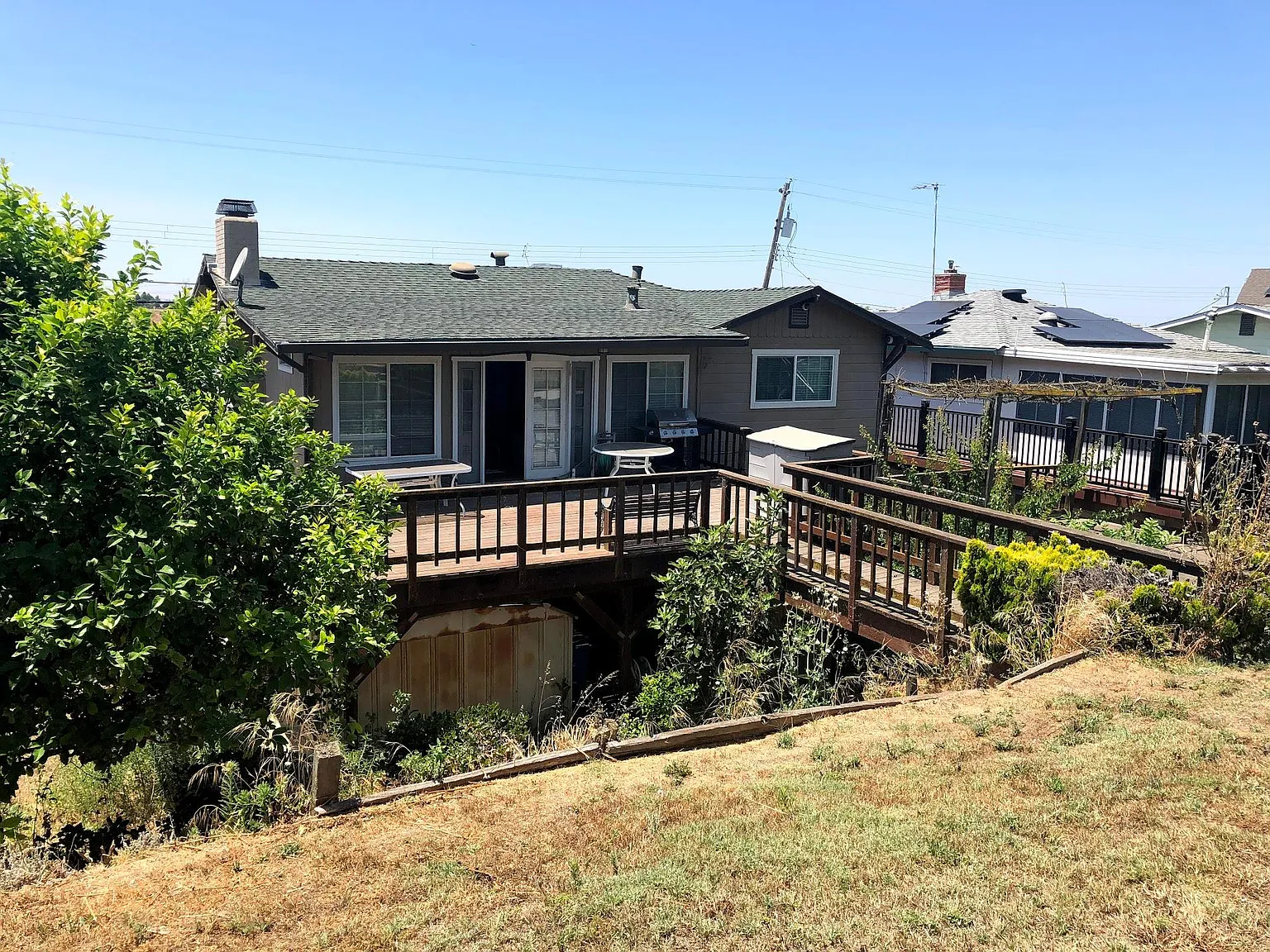 3 bed, 2000 sqft, $3,300 — Photo 2