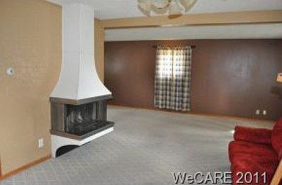 3rd image of 826 Mackenzie Dr