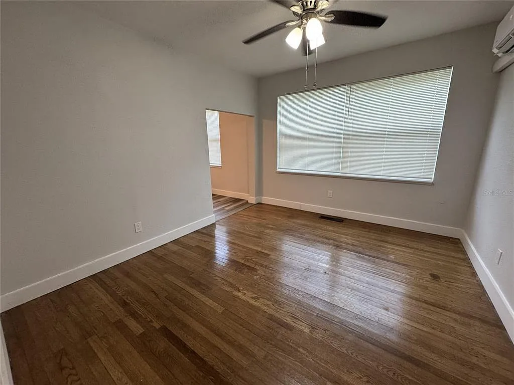 1 bed, 1.0 bath, 900 sqft, $1,350 — Photo 2