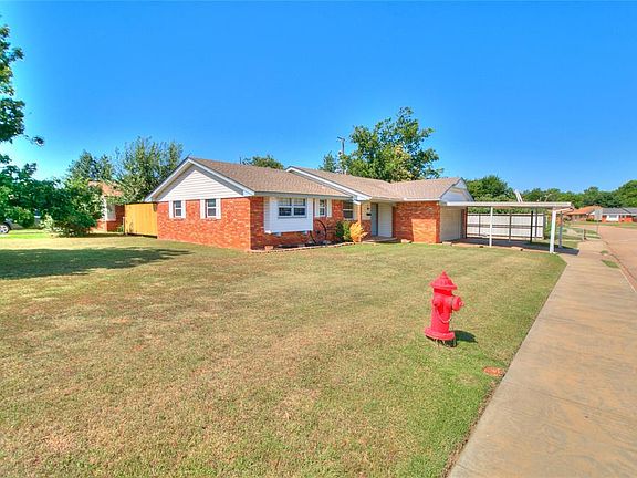 3rd image of 2 Philbrook Dr