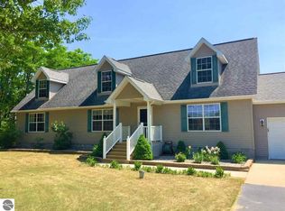 1313 Merkey Rd W, Manistee, MI 49660