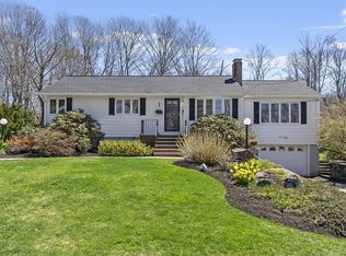 9 Brookfield Rd, Andover, MA 01810