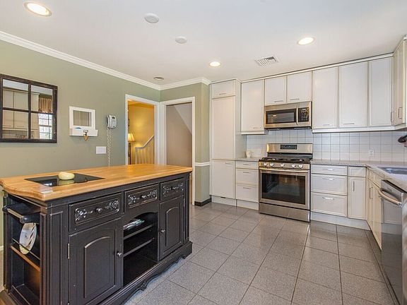 Updated kitchen/open fl plan