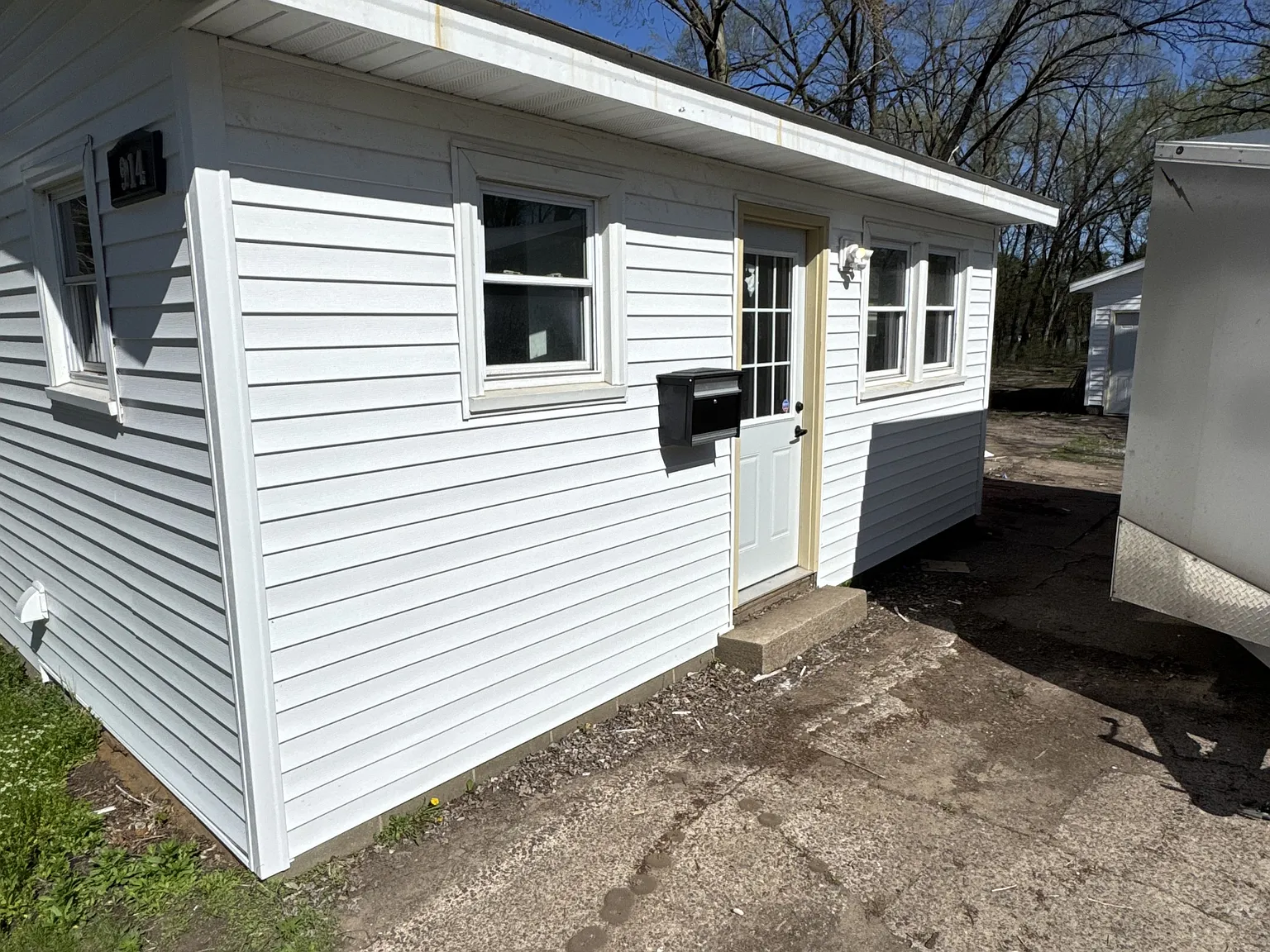 914 Lakeside Avenue - 1 — Photo 1
