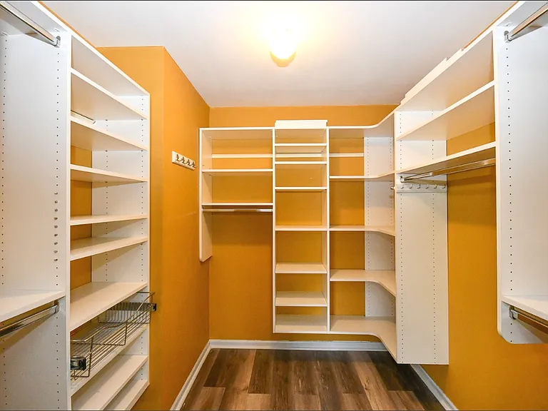 121 Cammeron Ct — Photo 20