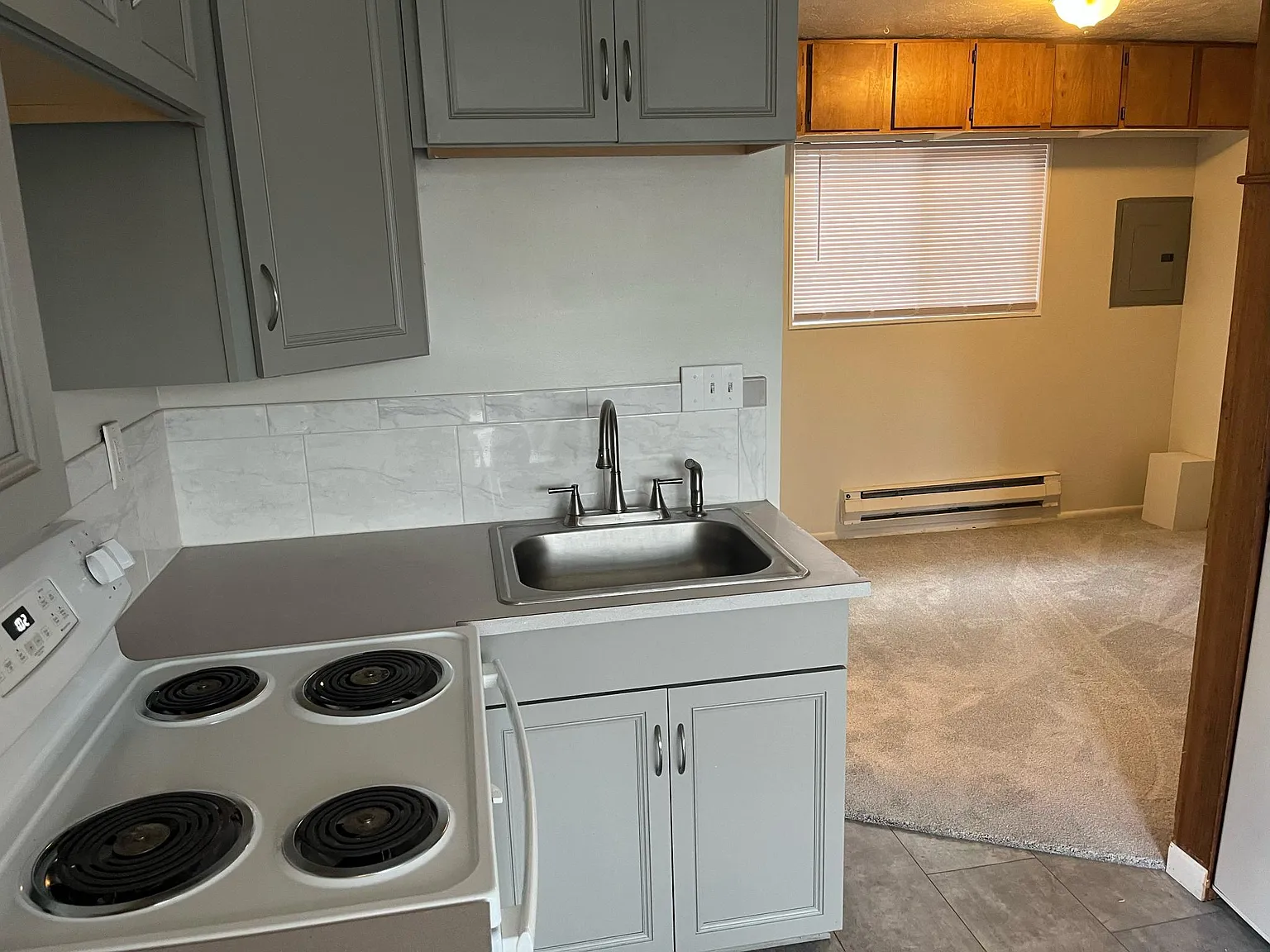 Studio, $1,425 — Photo 3