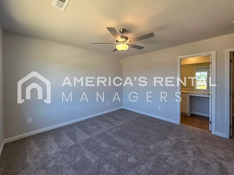 4111 Hudson Ct — Photo 25