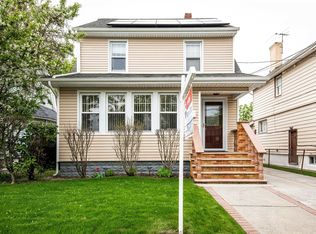 24110 Memphis Ave, Rosedale, NY 11422