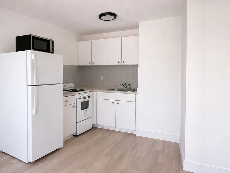 515 SE 9th St — Photo 10