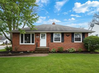 6228 Archwood Rd, Independence, OH 44131