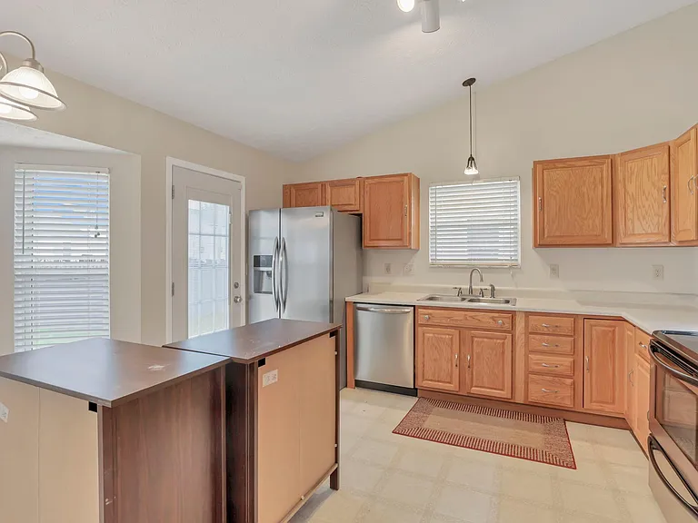 522 Farm Hill Ct — Photo 9