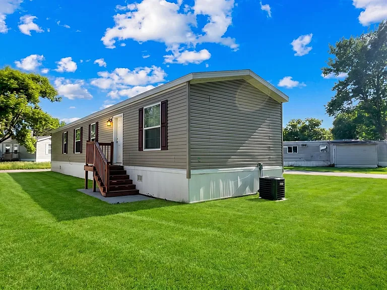 3210 Bel Clare Dr #67BEL — Photo 40