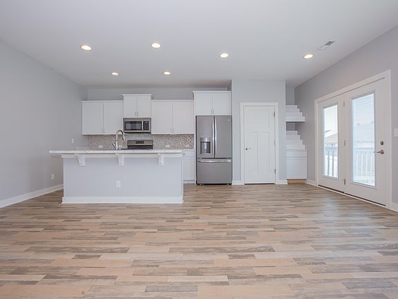 4th image of 5110 Mustang Dr