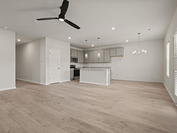 2nd image of 120 Juniper Valley Cir